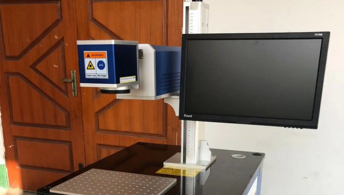 如何判斷CO2激光管壽命已盡及更換注意事項