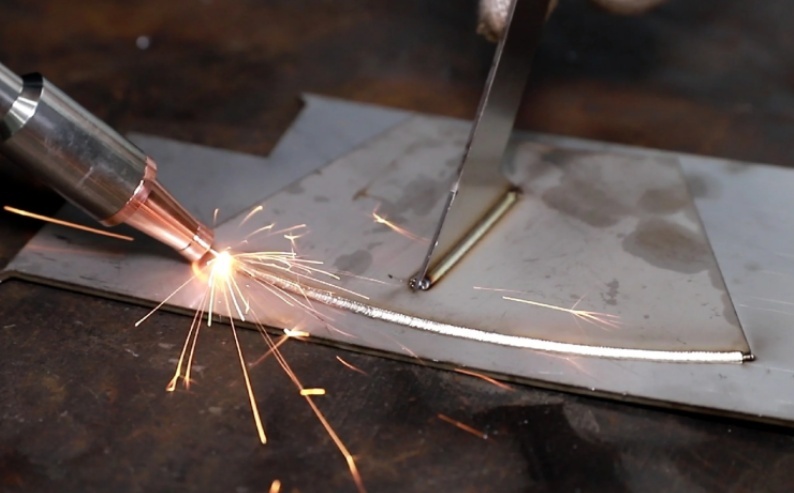 光纖激光焊接機售后服務(wù)對比