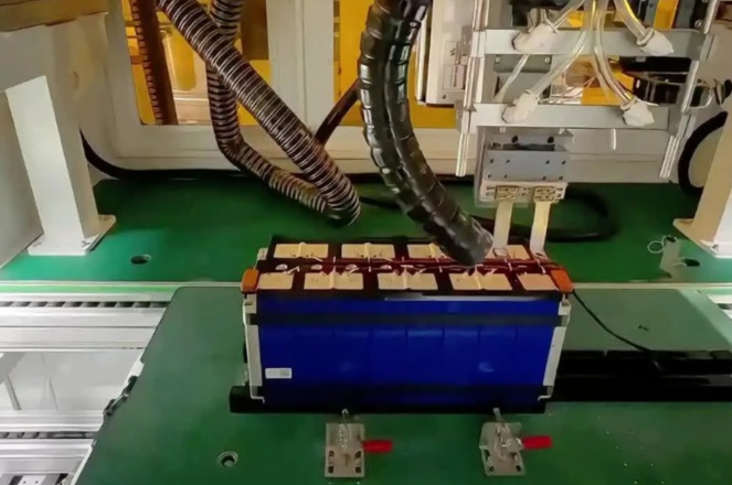 光纖激光焊接機與CCD視覺聯(lián)動調(diào)試案例