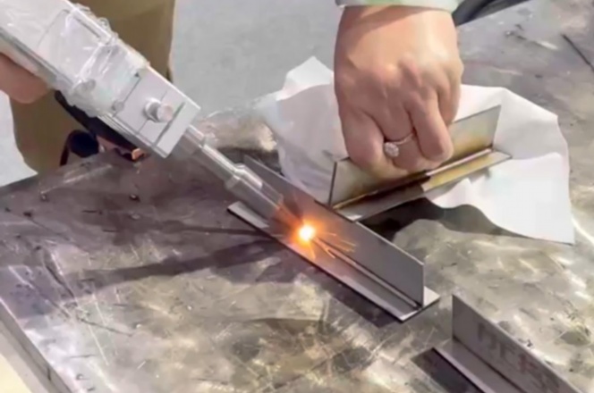 光纖激光焊接機(jī)設(shè)備利用率綜合提升方案