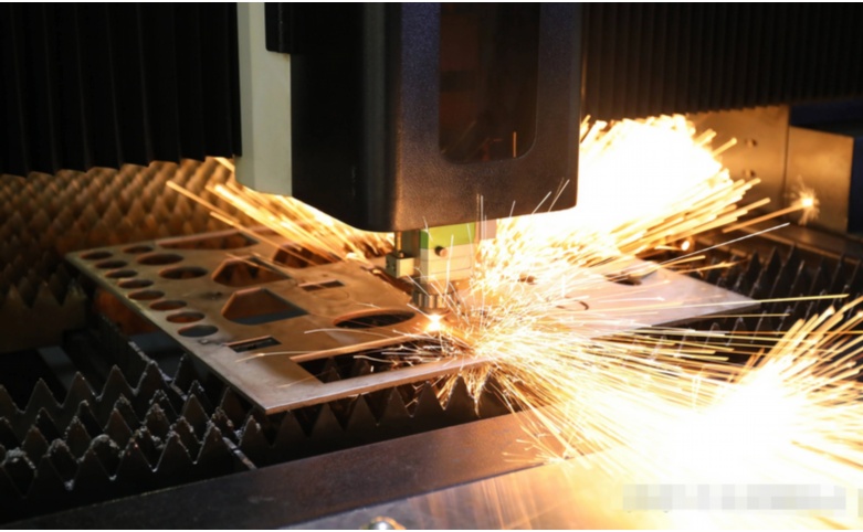 紫外皮秒激光切割機vs激光膜切機：電子行業選型對比