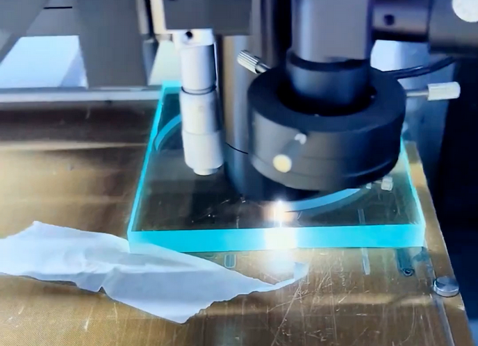 紫外皮秒激光切割玻璃的具體參數有哪些